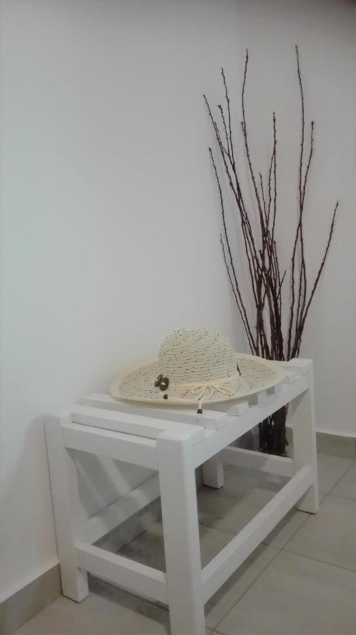 New Sea Escape Boutique Apt-Agii Aposto Li Beach Chania  Eksteriør billede