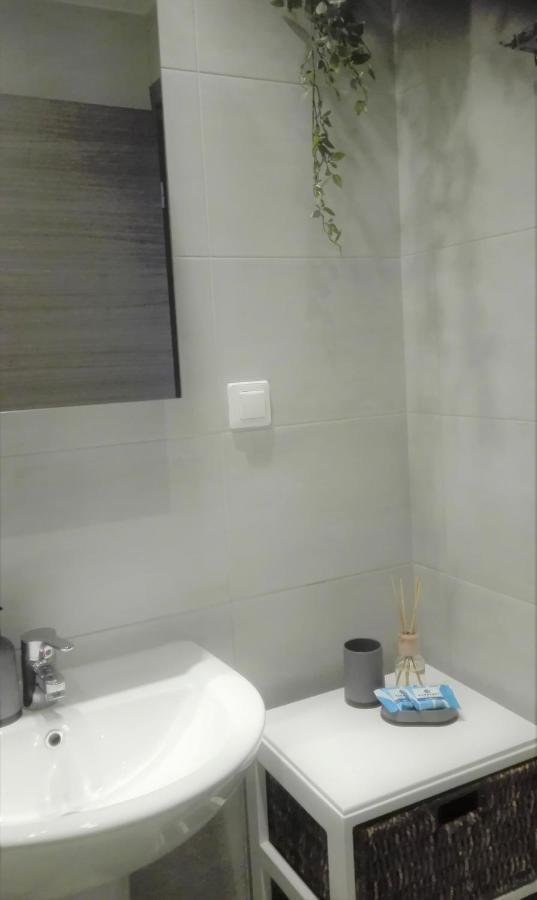 New Sea Escape Boutique Apt-Agii Aposto Li Beach Chania  Eksteriør billede